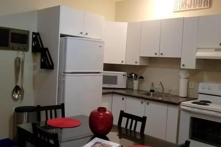 Sweet 2-Bedroom Penthouse Apartment By Amazing Property Rentals Gatineau Exterior foto