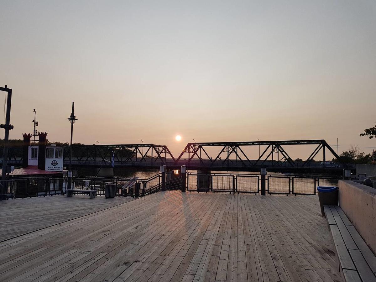 Sweet 2-Bedroom Penthouse Apartment By Amazing Property Rentals Gatineau Exterior foto